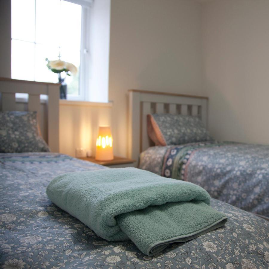 Cash Hill Farm Cottages Ballinamallard Exteriör bild